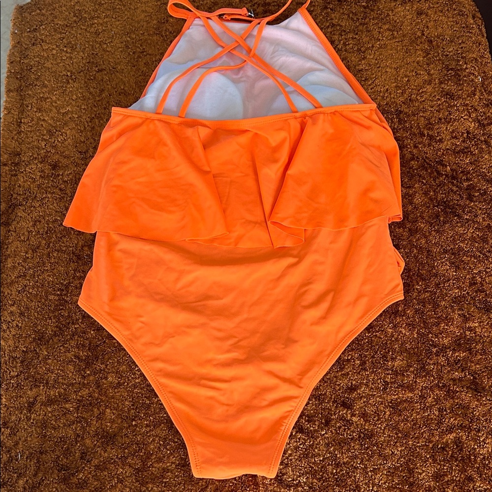 Elegant Orange Women's One-Piece Swimsuit - Picture 2 of 4